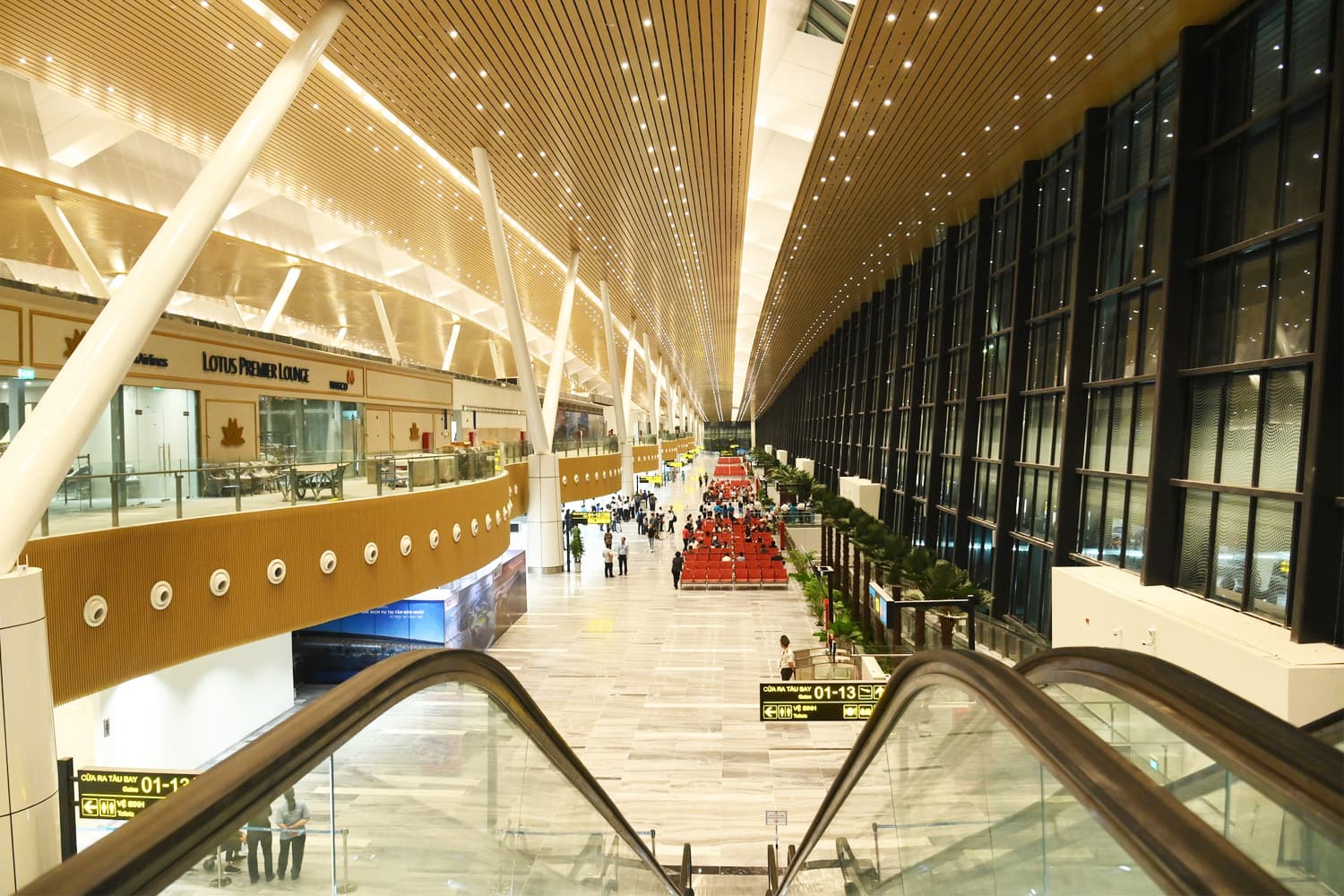 SÂN BAY QUỐC TẾ TÂN SƠN NHẤT